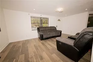 39736 Meadowood Loop, Zephyrhills, FL 33542 - Photo 5