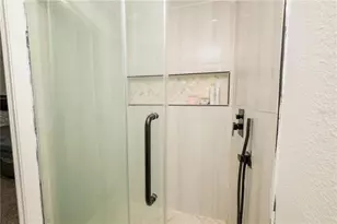 39736 Meadowood Loop, Zephyrhills, FL 33542 - Photo 23