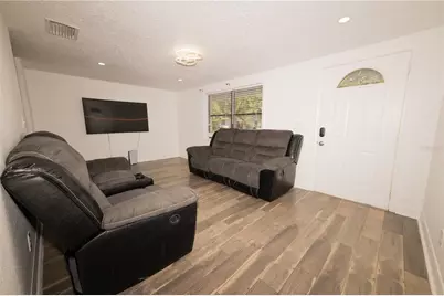 39736 Meadowood Loop, Zephyrhills, FL 33542 - Photo 3