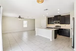 310 Citrus Pointe Dr, Davenport, FL 33837 - Photo 9