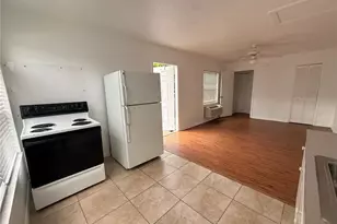 527 Caribbean Dr, Davenport, FL 33897 - Photo 7
