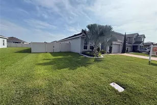 2600 Wadeview Loop, Saint Cloud, FL 34769 - Photo 5