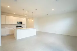 1038 Plantation Ln, Davenport, FL 33896 - Photo 11