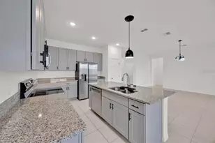 811 Richmond Est Ave, Haines City, FL 33844 - Photo 3