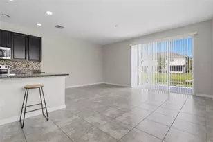 7005 Grand Elm Dr, Riverview, FL 33578 - Photo 9