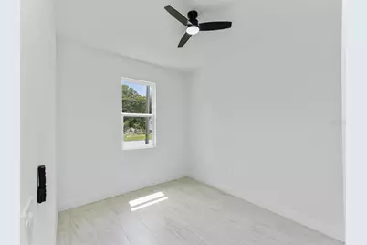 2048 Dixie Avenue, Sanford, FL 32771 - Photo 11
