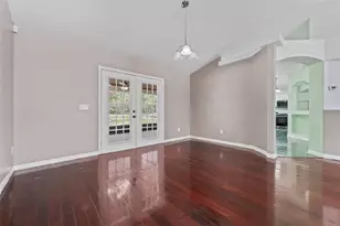 25335 Mardon Cir, Paisley, FL 32767 - Photo 11