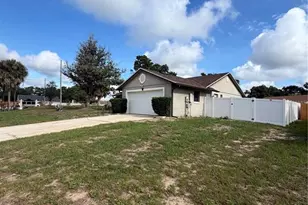 6933 Rembrandt Dr, Orlando, FL 32818 - Photo 5
