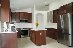 3244 Heron's Point Cir, Kissimmee, FL 34741 - Photo 11