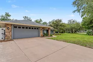 5776 Deer Flag Dr, Lakeland, FL 33811 - Photo 3