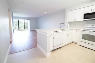 14036 Fairway Island Dr Unit, Orlando, FL 32837 - Photo 3