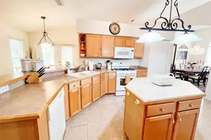12626 Douglas Fir Ct, Clermont, FL 34711 - Photo 11