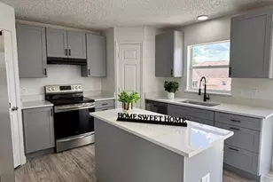 404 Manitoba Dr, Kissimmee, FL 34759 - Photo 3
