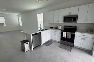 3010 Skyline Loop, Kissimmee, FL 34758 - Photo 3