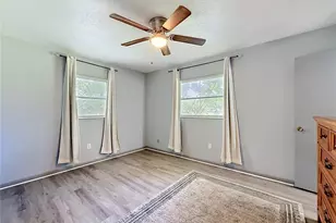 910 NE 45th St, Ocala, FL 34479 - Photo 17