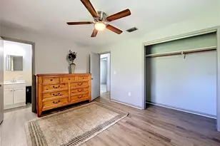 910 NE 45th St, Ocala, FL 34479 - Photo 15