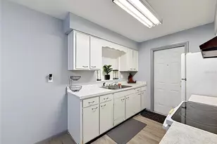 910 NE 45th St, Ocala, FL 34479 - Photo 9