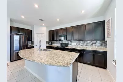 246 Aberdeen St, Davenport, FL 33896 - Photo 9
