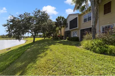 2827 Oakwater Drive, Kissimmee, FL 34747 - Photo 3