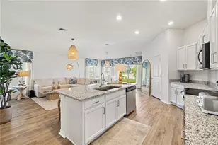 915 Overpool Ave, Davenport, FL 33896 - Photo 17