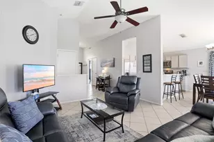 562 Bailey Cir, Davenport, FL 33897 - Photo 17