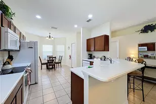 906 Dorset Pl, Davenport, FL 33896 - Photo 5