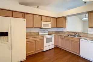 2685 Shelby Ruth Pl, Saint Cloud, FL 34769 - Photo 5