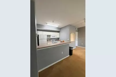 5524 Metrowest Boulevard #206, Orlando, FL 32811 - Photo 3