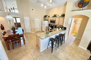 2629 Star Lake View Dr, Kissimmee, FL 34747 - Photo 5