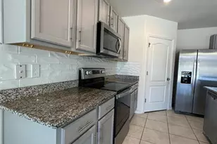 5287 Bracks Landing Dr, Saint Cloud, FL 34771 - Photo 9