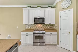 136 Sorrento Rd, Poinciana, FL 34759 - Photo 23