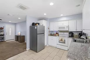 15246 Sable Ave, Groveland, FL 34736 - Photo 9