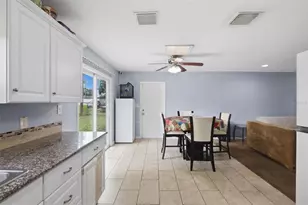 15246 Sable Ave, Groveland, FL 34736 - Photo 13