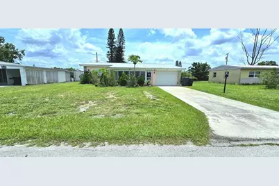 229 Raymond Avenue, Frostproof, FL 33843 - Photo 1