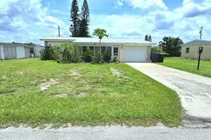 229 Raymond Ave, Frostproof, FL 33843 - Photo 1