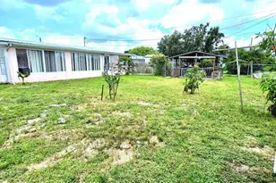 229 Raymond Ave, Frostproof, FL 33843 - Photo 15