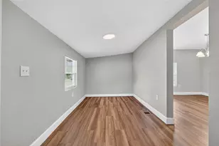 305 S Sharp St, Lake Wales, FL 33853 - Photo 5