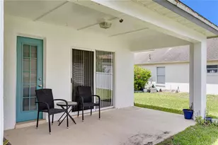 437 Via Del Sol Dr, Davenport, FL 33896 - Photo 37