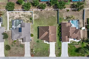 437 Via Del Sol Dr, Davenport, FL 33896 - Photo 3