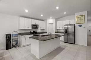 1856 Red Loop, Lakeland, FL 33801 - Photo 9