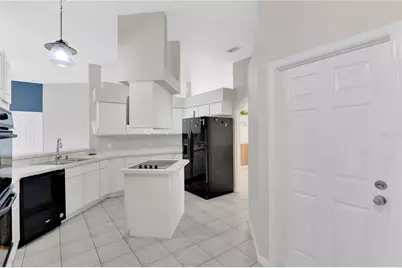 2675 Hilliard Court, Kissimmee, FL 34744 - Photo 7
