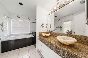8810 Kensington Ct, Kissimmee, FL 34747 - Photo 15