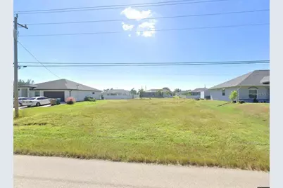 406 Jacaranda Pkwy E, Cape Coral, FL 33909 - Photo 1