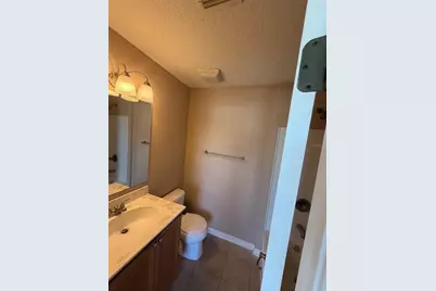 4817 Tuscan Loon Drive, Tampa, FL 33619 - Photo 17