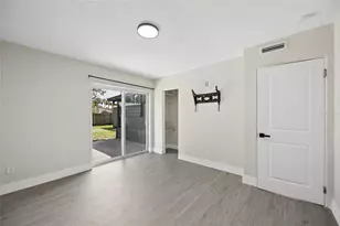 6036 Dogwood Dr, Orlando, FL 32807 - Photo 11