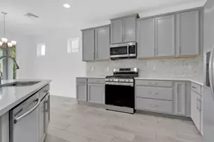 6214 Sea Amber Ln, Apollo Beach, FL 33572 - Photo 11