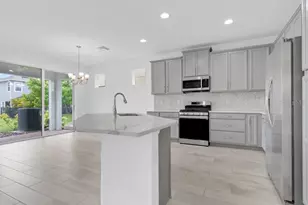 6214 Sea Amber Ln, Apollo Beach, FL 33572 - Photo 9