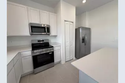 2747 Skyline Loop, Kissimmee, FL 34758 - Photo 5