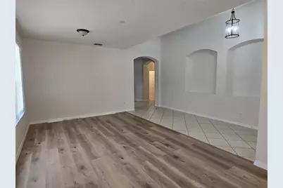 8423 Baywood Vista Drive, Orlando, FL 32810 - Photo 5