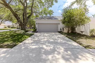 4911 Lazy Oaks Way, Saint Cloud, FL 34771 - Photo 3